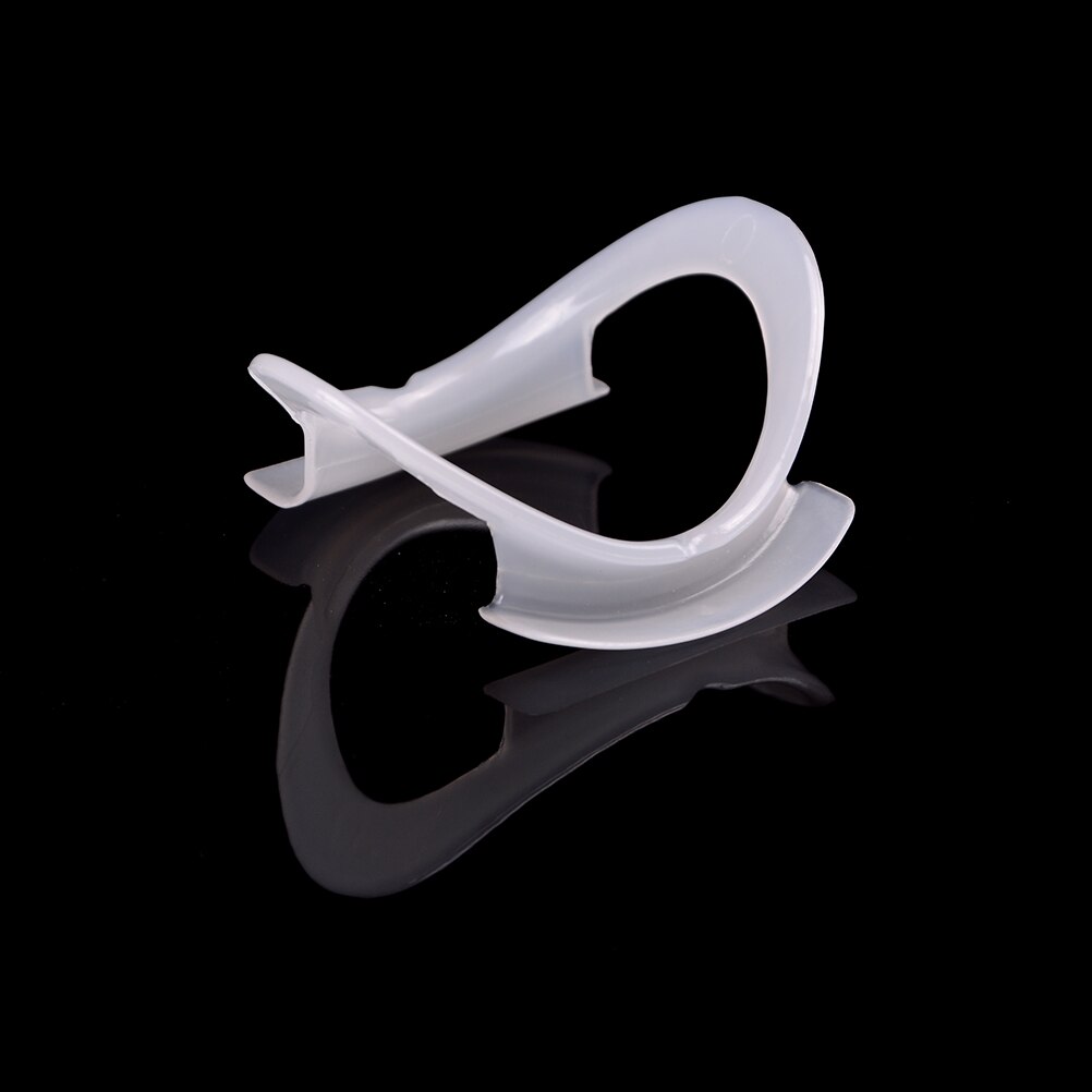 White O Shape Mouth Lip Opener 1PC Dental Intraoral Cheek Lip Retractor Orthodontic Teeth Protector For Boxing