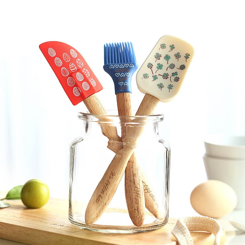3Pcs/Set Kitchen Supplies Cookie Pastry Scraper Wooden Handle for Butter Cooking S/L Food Grade Silicone Baking Tools