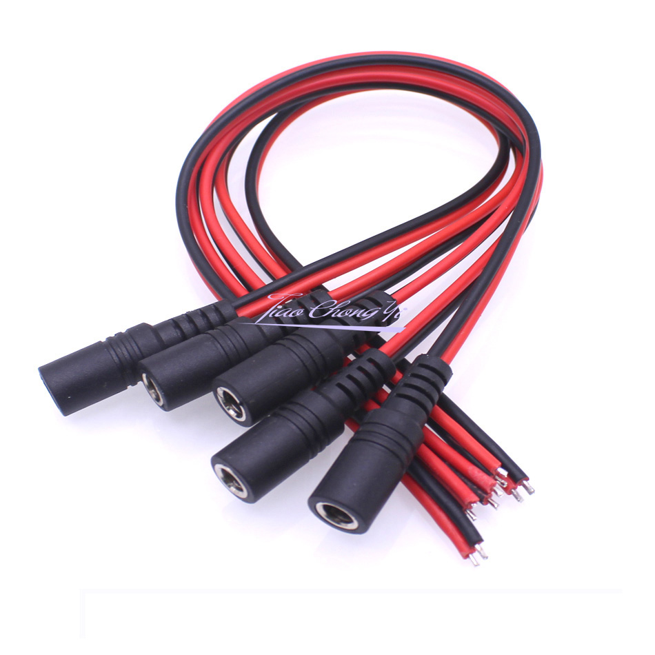 16AWG 5.5*2.5mm/2.1mm prise d'alimentation cc de avec fil bricolage prise femelle et mâle connecteur cc adaptateur de prise DC12V-24V X 1 pièces: vert militaire / Ligne Connecteur