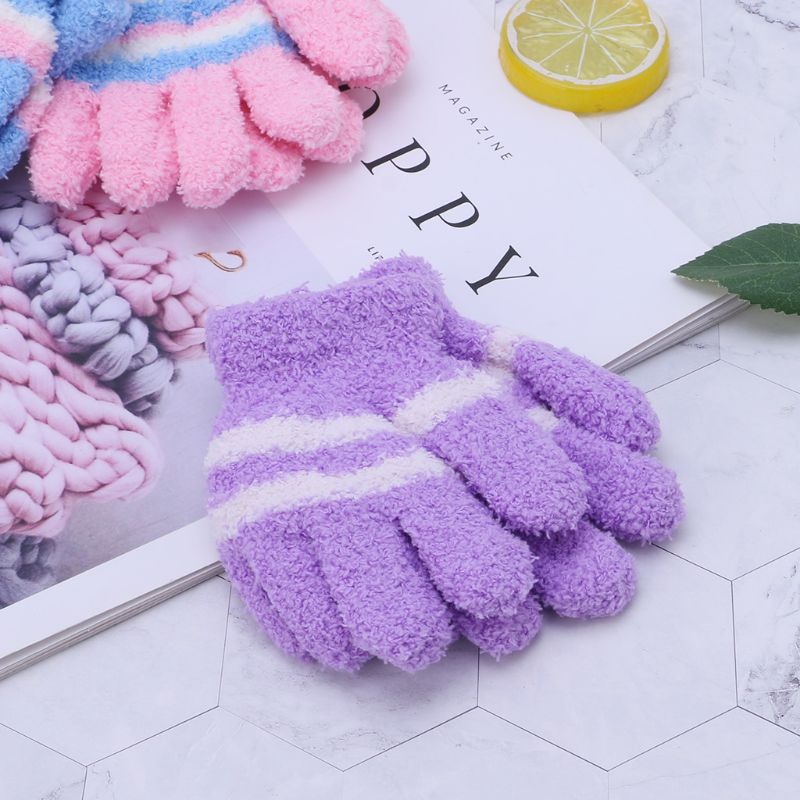 1 Paar Baby Handschoenen Warm Winter Volledige Vinger Thermische Coral Fleece Kinderen Jongens Meisjes Kleurrijke Streep Zachte Elastische Effen