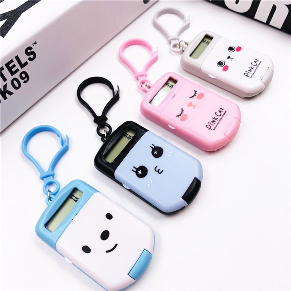 Kawaii Mini Calculator Pocket Size 8 Cijfers Display Cartoon Leuke Creatieve Sleutelhanger Rekenmachine Briefpapier Berekenen Tool