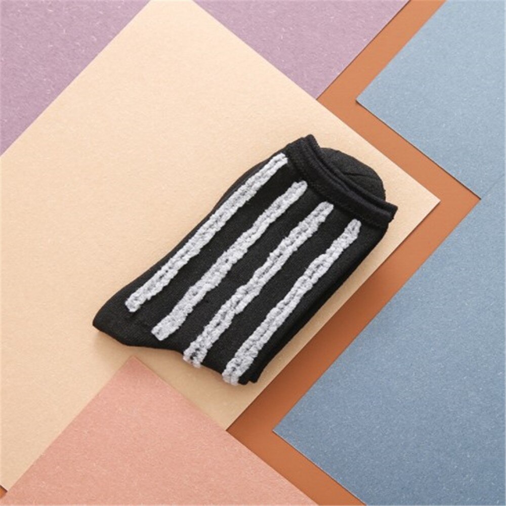 Socks On Both Sides Wearing Vertical Stripes Cotton Women's Tube Socks College Wind Warm Socks: Black