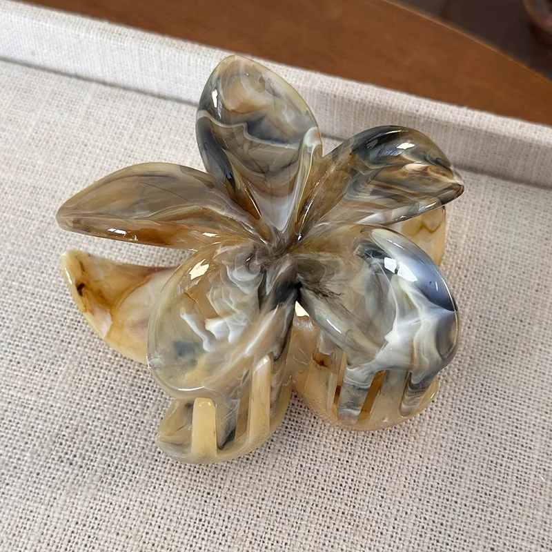 Flower Hair Claw Clip for Women Hair Clips Crab Clamp Barrettes Girls Hair Accessories Summer Shark Hairpin Headwear 1pc: Red