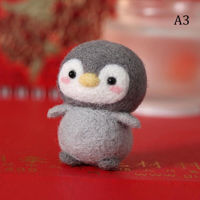 Onvoltooide Vilt Kit Grappige Feestelijke Kerst Jaar Pinguïn Wol Naald Vilt Kit Pakket Diy Handgemaakte Pop Speelgoed: Cute penguin