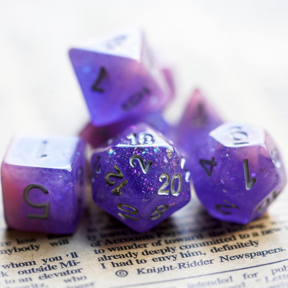 7 Pz/impostato Rosa/viola DND Dadi Colorato con Effetti luccichio D & D Dadi Poliedrici Giochi di Dadi impostato per la Tavola giochi MTG RPG