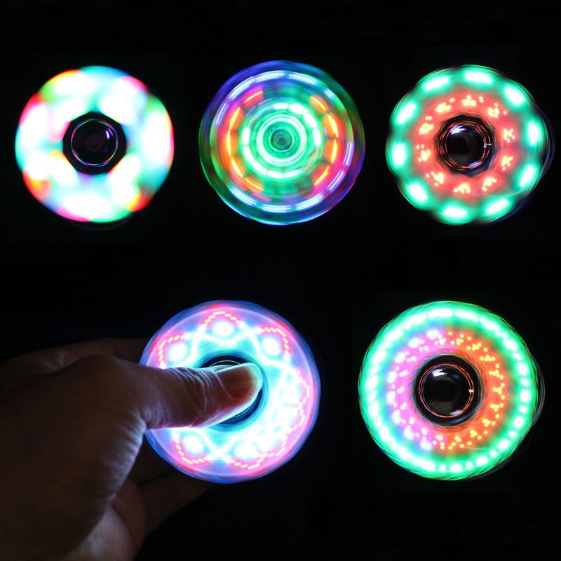 18 Multi-Styling Lichtgevende Fidget Spinner Led Flash Light Transparant Plating Hand Spinners Glow In Donker Licht Stress Relief speelgoed