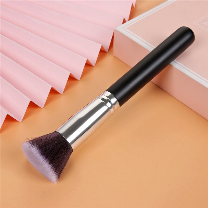 Zzdog 1 stk flydende foundation makeup børste sømløs skrå concealer kompensere kosmetiske skønhedsværktøjer træhåndtag: 01