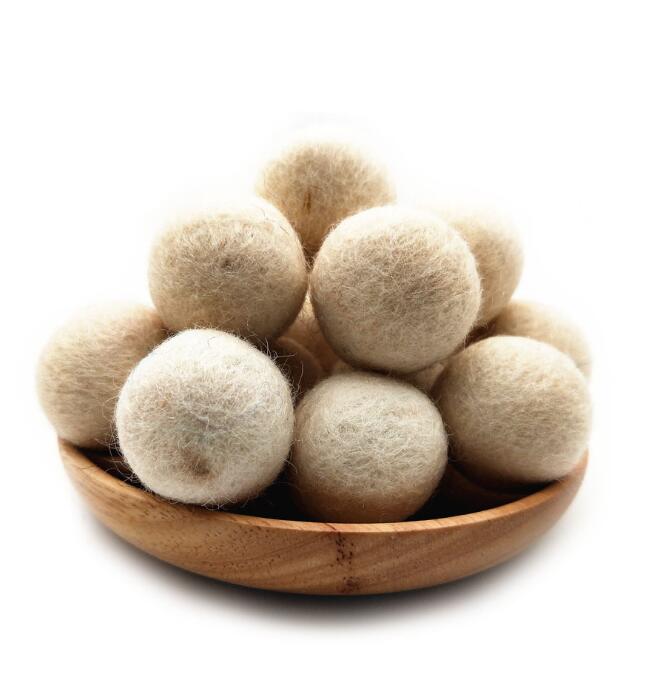 10pcs/lot 3cm 100% Wool Felt Balls Colorful Diy Pom Poms Craft Material Balls Of Wool Christmas Room Decro Decoration for home: beige white