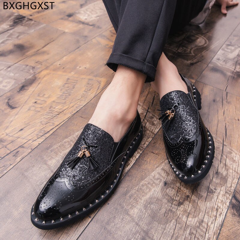 Zwarte Lakschoenen Mannen Kwastje Brogue Mannen Jurk Schoenen Loafers Pak Schoenen Voor Mannen 2022 Zapatos De Vestir Para hombres