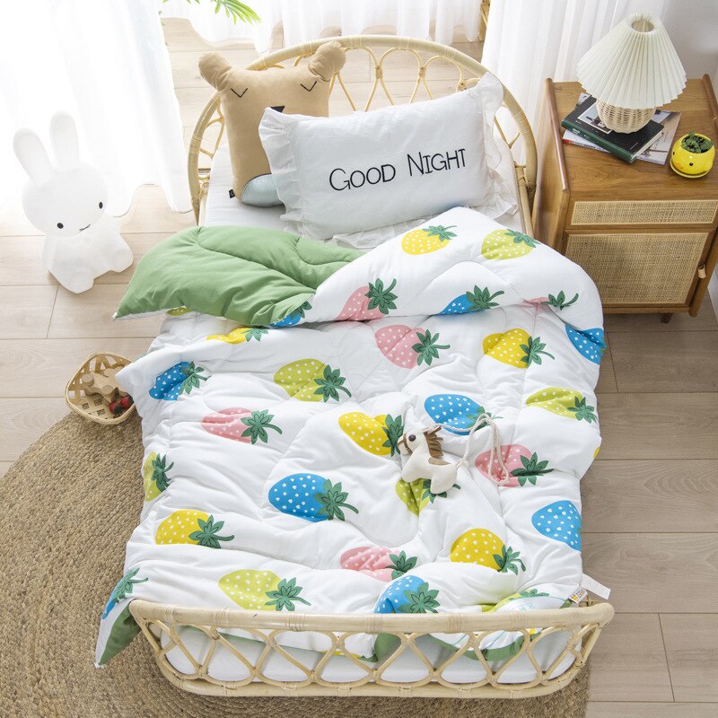 Couette de lit pour bébé 120x150cm, ensemble de literie pour tout-petit, couverture confortable et chaude pour garçons et filles de la maternelle, linge de lit en coton pour enfants