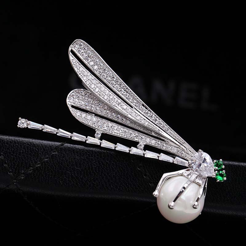 Vermelho árvores marca jóias nova chegada de alta qualidade aaa zircônia cúbica dragonfly broches para as mulheres pacote caixa presente natal