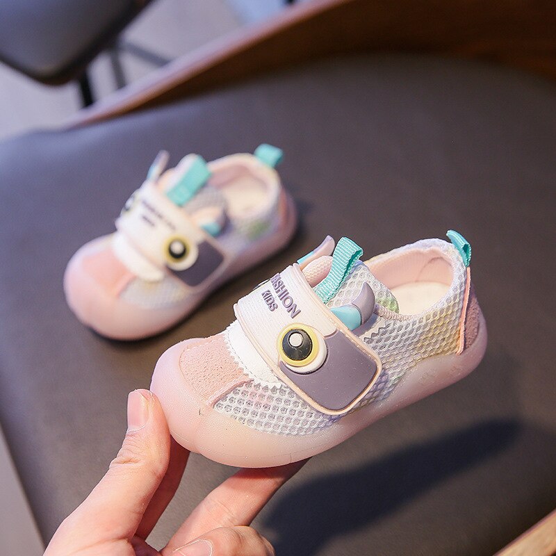 COZULMA-Sandalias de fondo suave para bebé, zapatos de malla transpirable con degradado de dibujos animados, de 0 a 3 años,