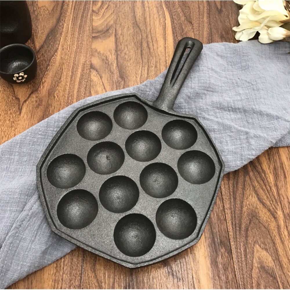 Takoyaki Pan 12 Molds Cast Iron Takoyaki Maker Skillet Japanese Octopus Meat Mold No-stick Baking Tray for Octopus Balls