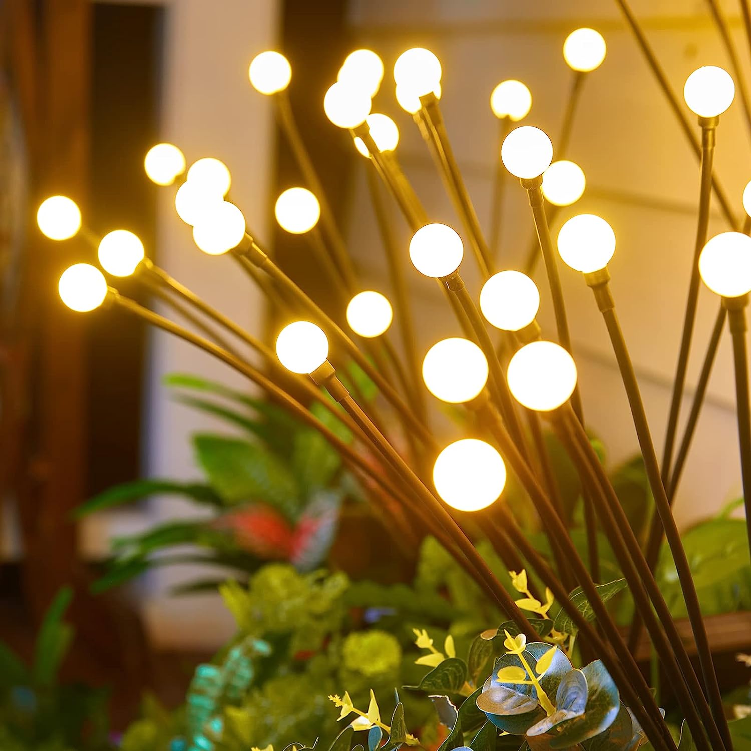 8LED-tuinverlichting op zonne-energie Aangedreven Firefly-verlichting Buiten waterdichte levendige tuinverlichting voor patio-paddecoratie, warm