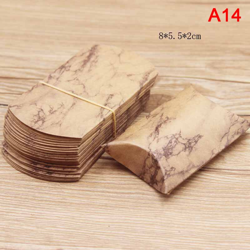10Pcs Kraft Papier Doos Kussen Vorm Snoep Wedding Favor Supplies Dozen: A14