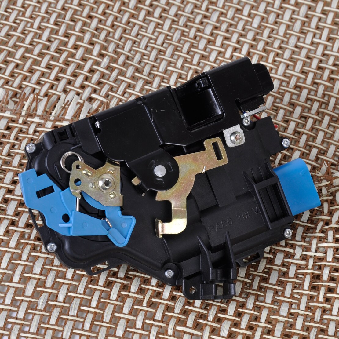 3D1837016AC Front Right Door Lock Latch Actuator Fit For Porsche Cayenne Golf GTI MK5 Beetle Rabbit Touareg Caddy Seat Altea