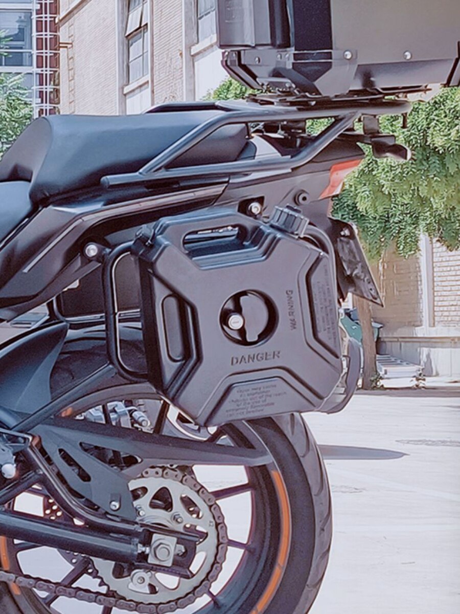 5L Liters Jerry Can Black Fuel Tank Can Car Motorcycle Spare Petrol Oil Tank Backup Jerrycan Fuel-jugs Canister With Lock &amp; Key