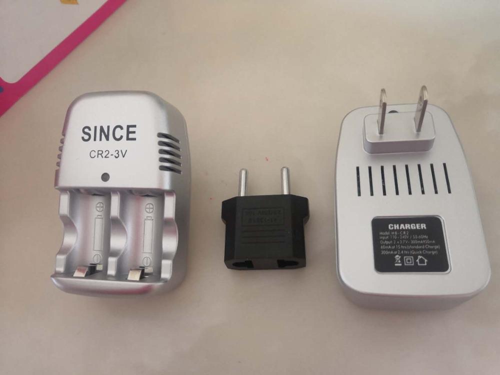 2 stks. 15270 CR2 800 mah oplaadbare batterij + 3 V CR2 lader, digitale camera, gemaakt een speciale batterij