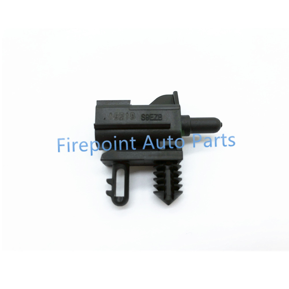 Air Temperature Sensor OEM AU5T-12A647-AC AU5T12A647AC For Ford Focus Mondeo Kuga Edge Taurus Escort