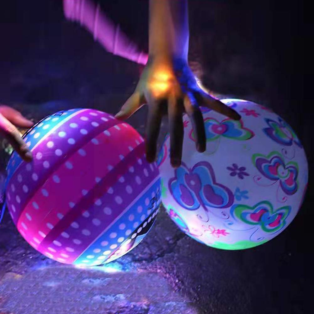 22Cm Lichtgevende Bouncy Bal Speelgoed Led Licht Opblaasbare Bal Voetbal Basketbal Outdoor Sport Speelgoed Voor Kinderen Spel D5R4