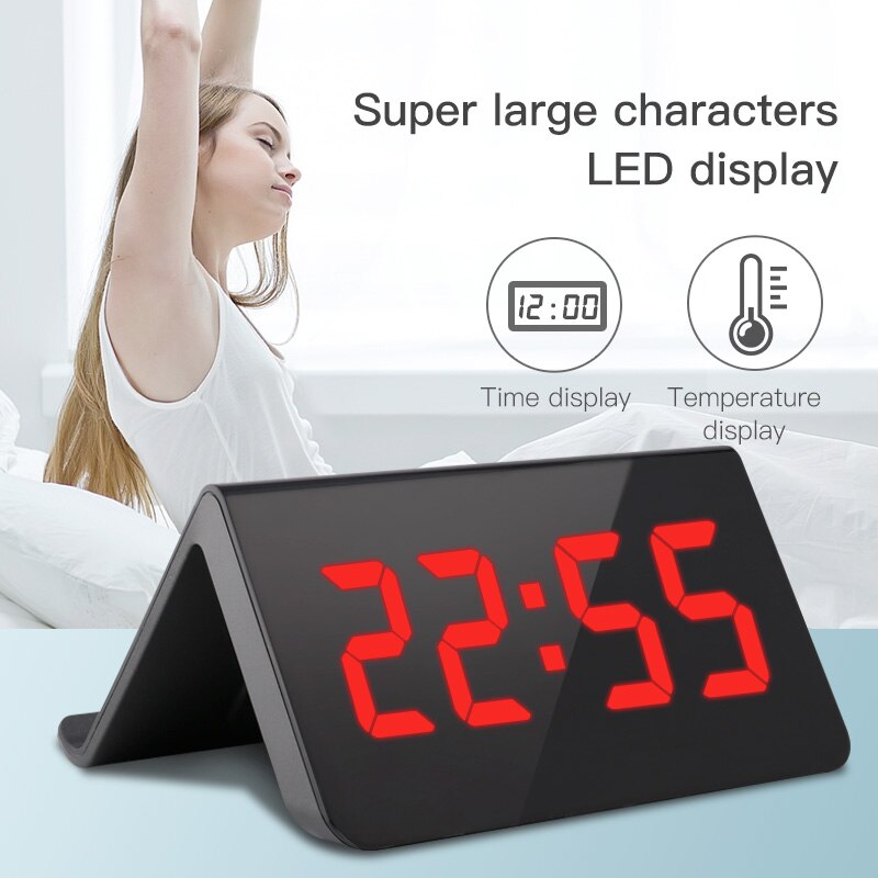 LED electric alarm clock Digital thermometer 3 in 1 watch/earphone/phone wireless charger clock Qi 10W fast charging