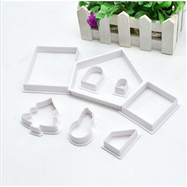 SJ 8Pcs Plastic 3d Baking Cookie Cutter Christmas Set House Snowman DIY Mould Cookie Moulding Clay Plastic Cutting: Default Title