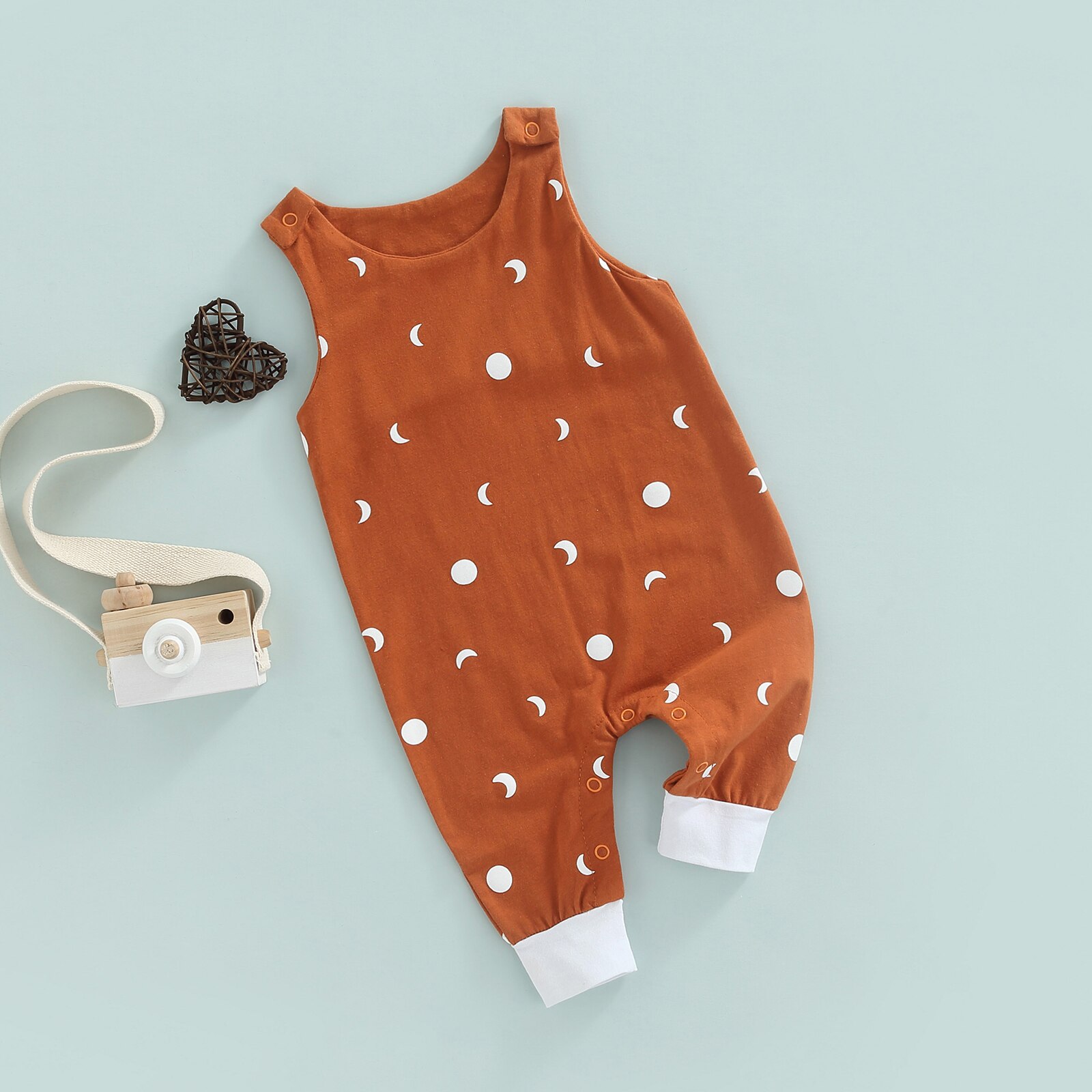 Tuta estiva da bambino per bambina, pagliaccetto girocollo Casual senza maniche con stampa sole e luna