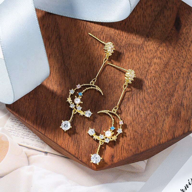 ¡Novedad de ! Pendientes coreanos bonitos de cristal brillante a la para mujer, pendientes largos elegantes de modelado de Luna de metal huecos finos: Default Title