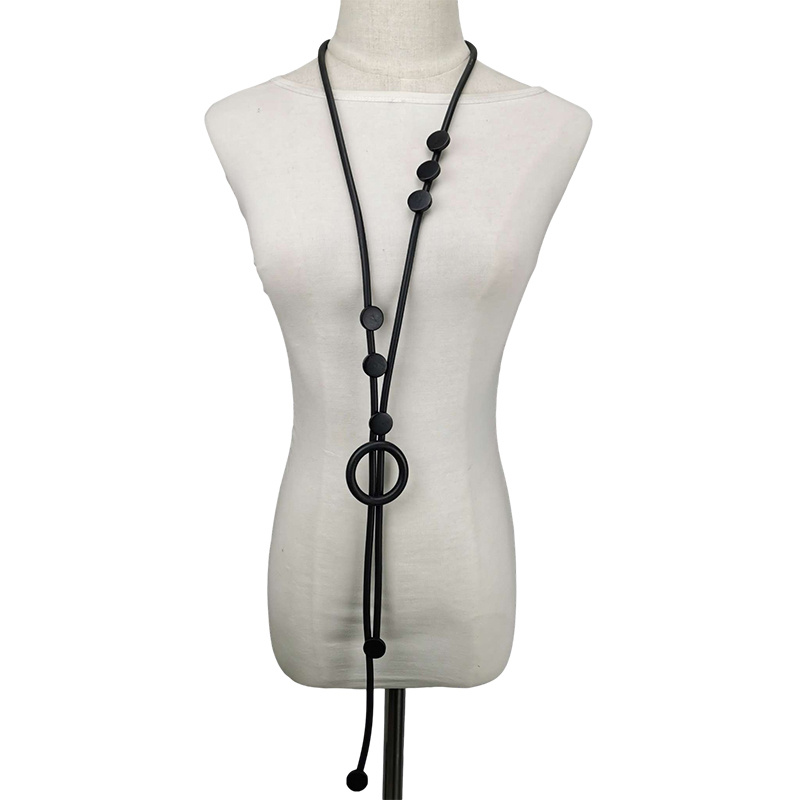 Damesmode Boheemse lange ketting Sieraden Luxe Rubberen sieraden Ketting Kostuum Feestaccessoires Hanger Kettingen: Rood-Bruin