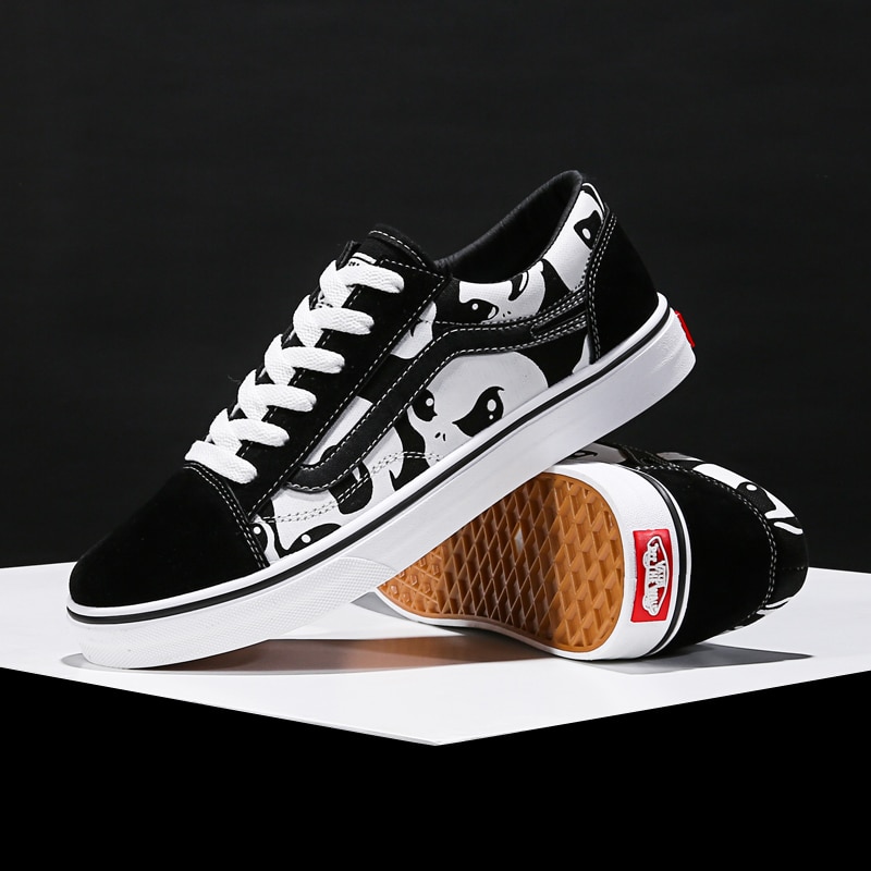 Chaussures pour hommes chaussures pour femmes chaussures en toile chaussures de couple grimace couple étudiants chaussures de planche chaussures de sport tennis