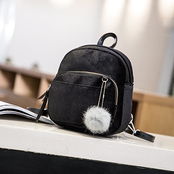 Vrouwen Rugzakken Fluwelen Rugzak Veludo Schooltas Rits Met Pompom Casual Mini Rugzakken Vrouwelijke Tassen Mochila: Black