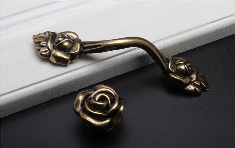 2 uds Rosa retro flor tiradores de tocador cajón tiradores bronce rústico cocina gabinete manija puerta tirador de mueble Hardware