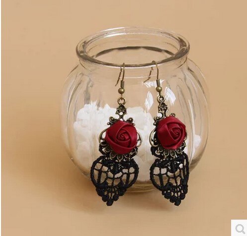 Gothic Hanger Oorbellen Middeleeuwse Vintage Vampire Paleis Hollow Lace Red Rose Elegante Party Kostuum Sferische Hanger Earrin: Default Title