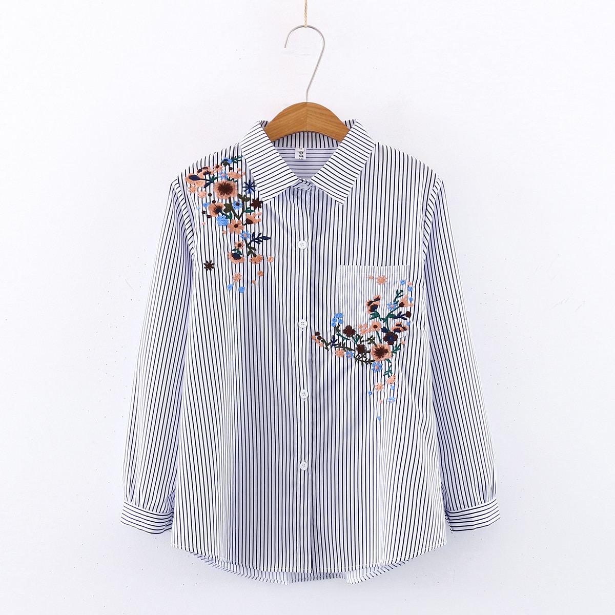 Kvinner blomsterbroderi lange armer hvit stripete skjorte knapp opp bluse skru ned krage topper feminina blusas  t9 d 627t