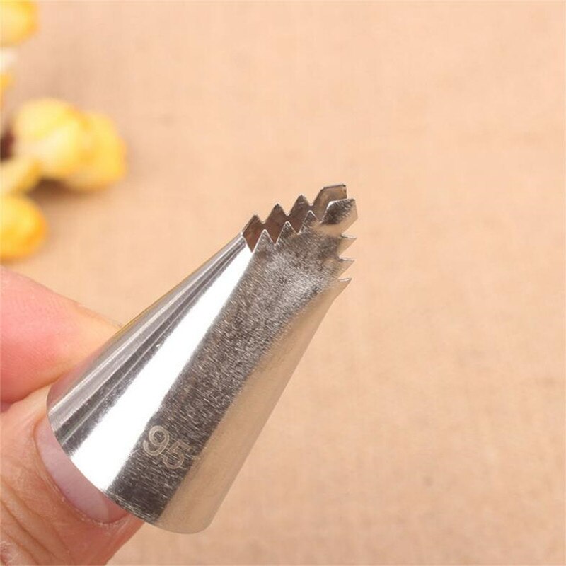 Douilles de glaçage en acier inoxydable, feuilles 95 #/951 #/113 #, ensemble de pointes de pâtisserie, outils de cuisson pour Fondant et Cupcake, 3 pièces