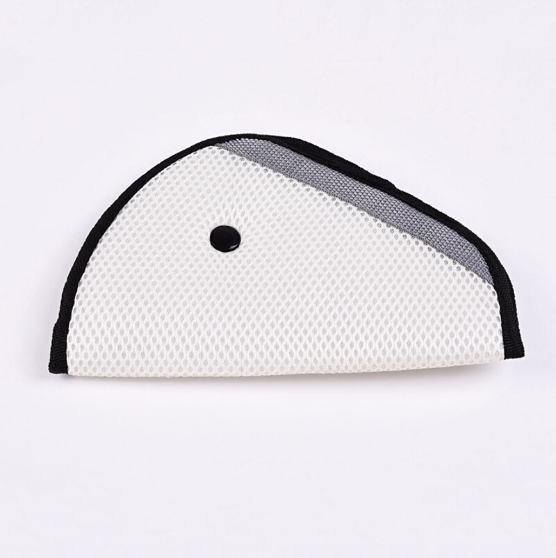 universell sikkerhetsbeltetrekk til låve til bil auto barnesetebelte trekant polstring skulderholder myk justerbar: Hvit