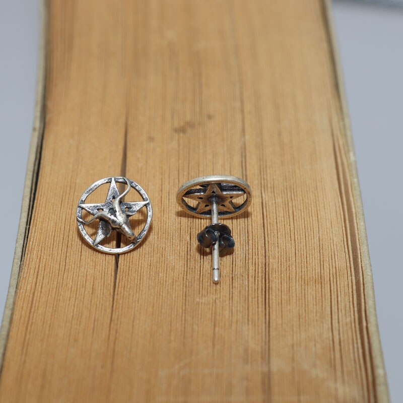 Pendientes Retro de animales de para hombre y mujer, aretes de plata con cabeza de toro y estrella de cinco puntas, joyería informal Punk