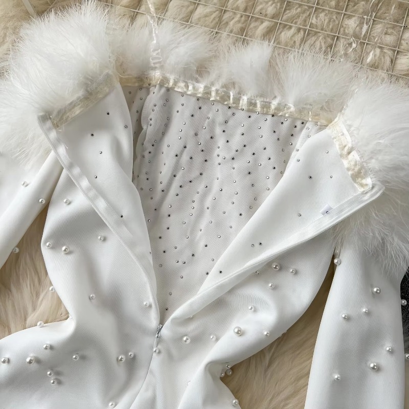Dam chic fluffig lapptäcke rhinsten långärmad bodycon-klänning med snedskuren halsringning och smal höft- och omlottklänning