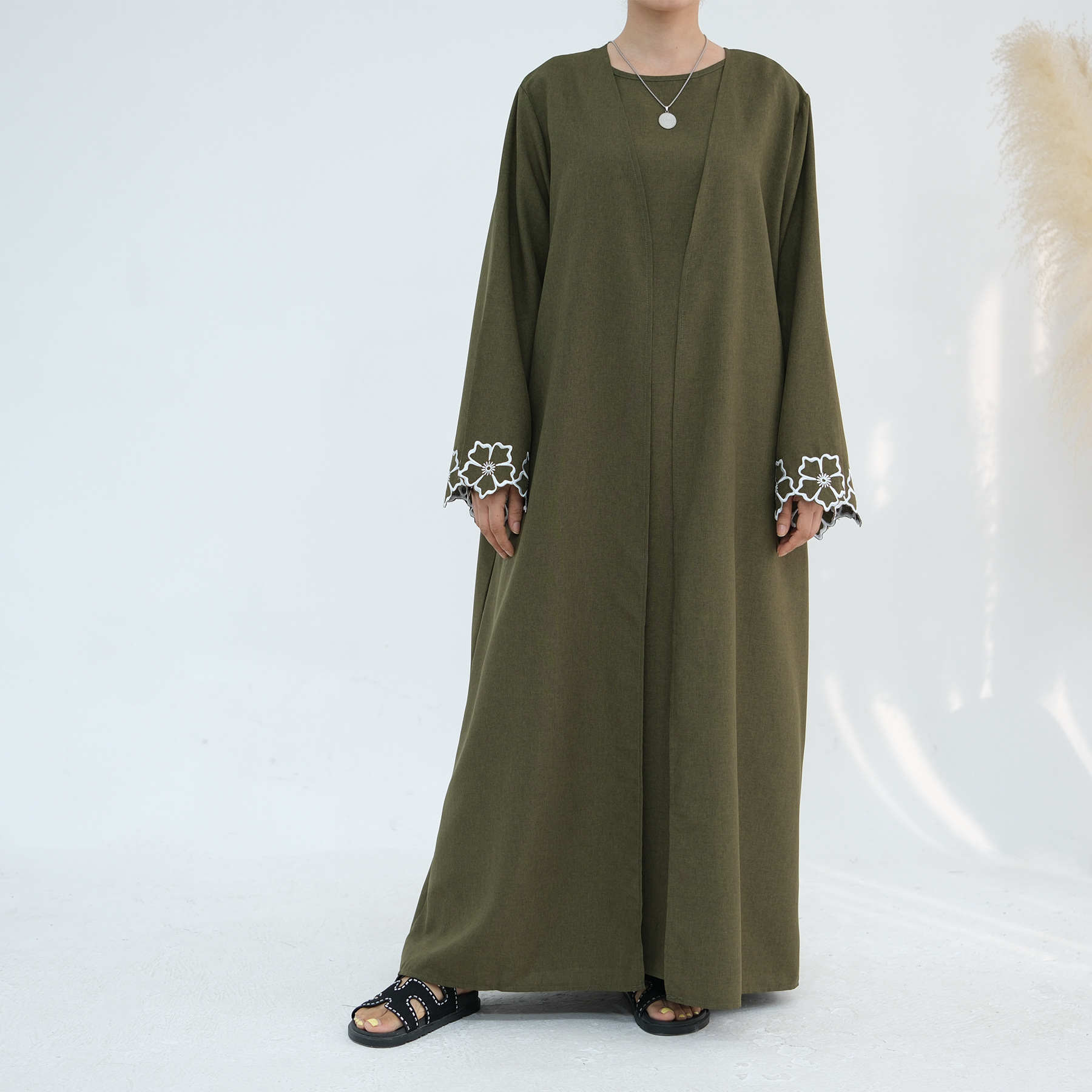 Open Abaya voor Vrouwen Dubai Luxe Borduren Bloem Arabische Kimono Abaya Moslim Jurk Turkije Islamitische Kleding Kaftan Gewaad Ramadan: L / Black