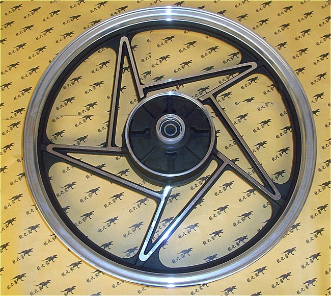 EN125-2/3 HJ125K-A/2A/3A Motorcycle Front Aluminum Alloy Wheel Hub Motorbike Scooter Rear Rims Back Wheel