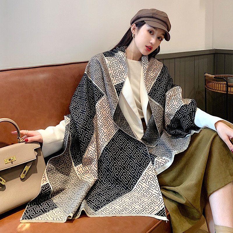 Women’s Classic Cashmere Winter Scarf main image 1