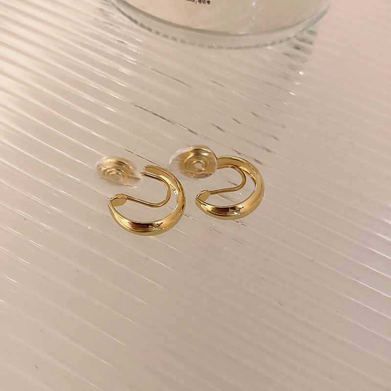 Clip Earrings Metal Trendy Round Women Circle Ear Clip Simple Metal Earrings No Ear Hole Simple Jewelry: 2 gold small