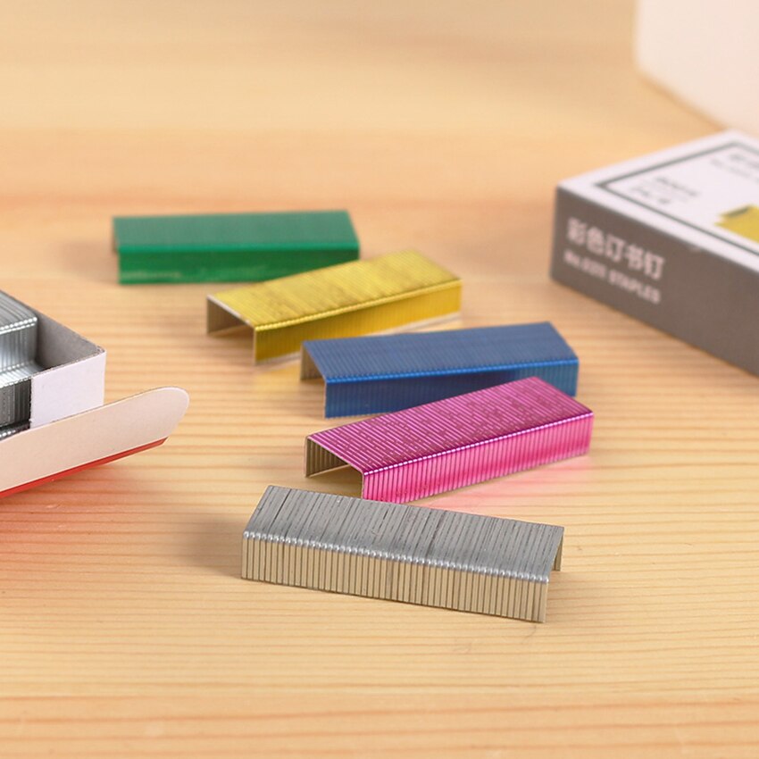 Universal- 24/6 Meißel Punkt Standard Bunte Heftklammern, 3,4 cm Länge, 800/Kasten, papier Buch Bindung Heftklammern Passt Standard Hefter