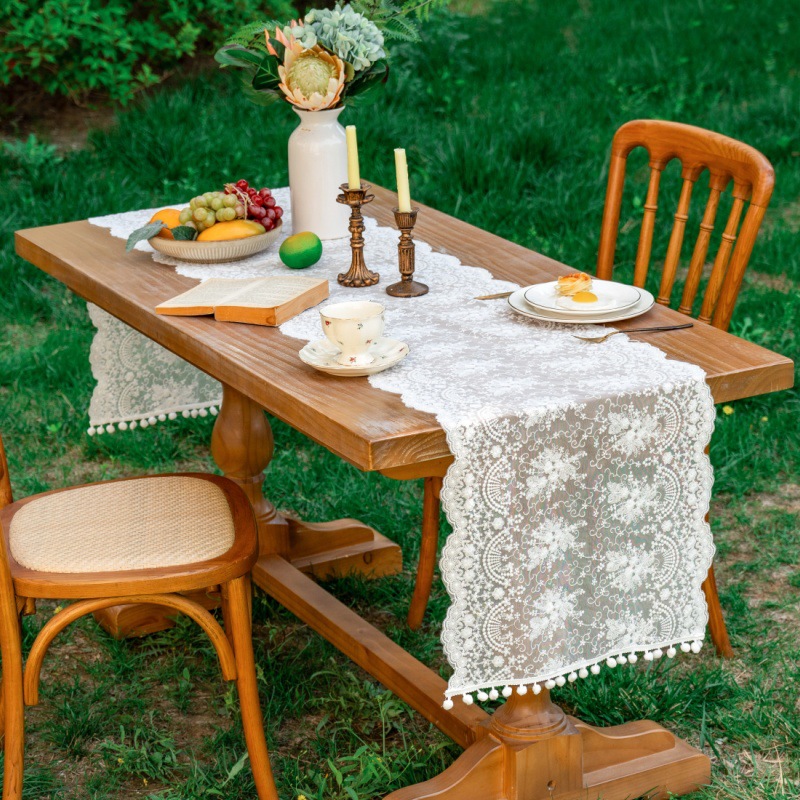 White Lace Table Runner Embroidery Cotton Lace Fabric Table Cover Floral Lace Table Runner Vintage Wedding Tea Party Decor: 35*220cm