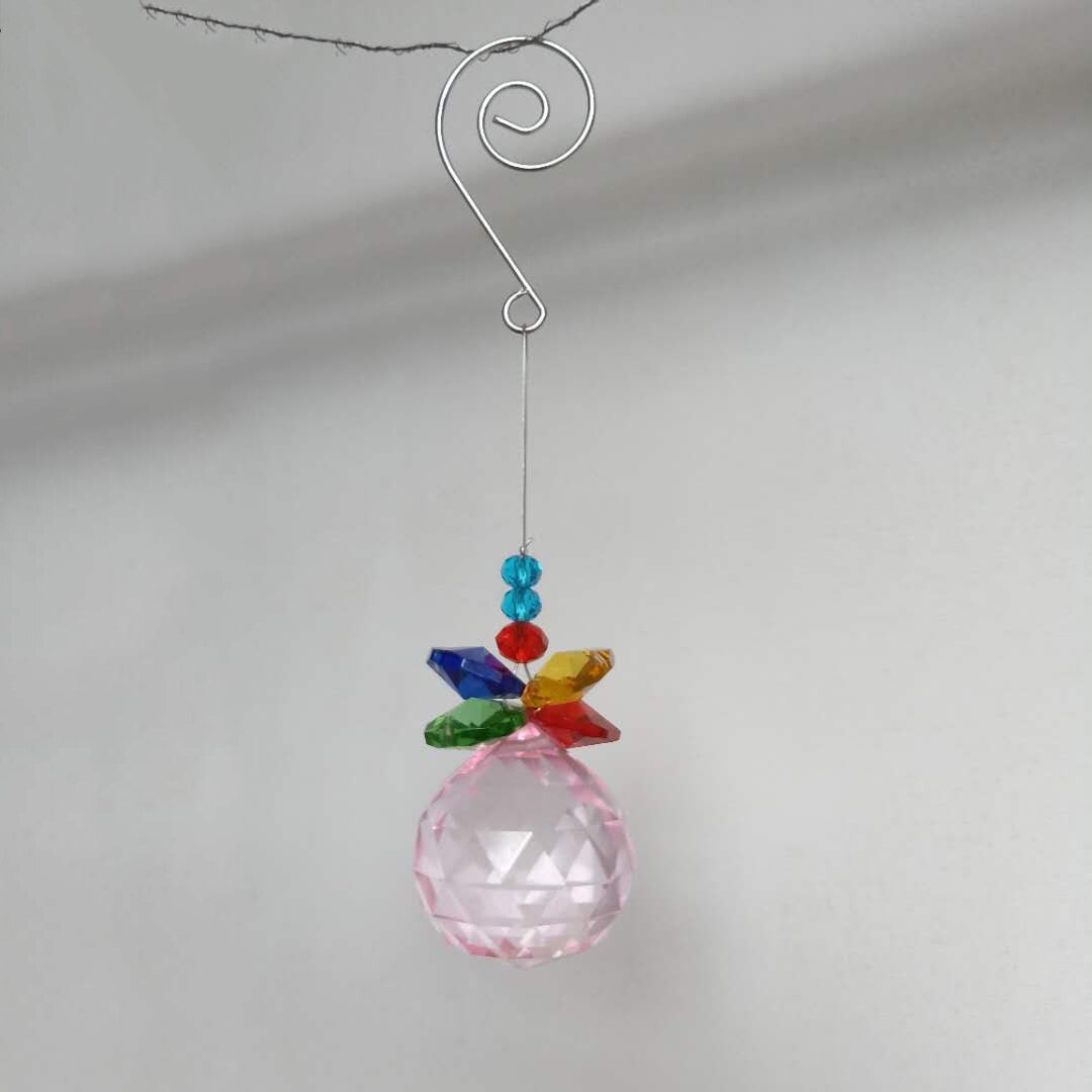Farge diy krystaller anheng glassperler lysekrone krystaller prismer suncatcher håndlaget krystall hengende ornament hjem dekor: Rosa