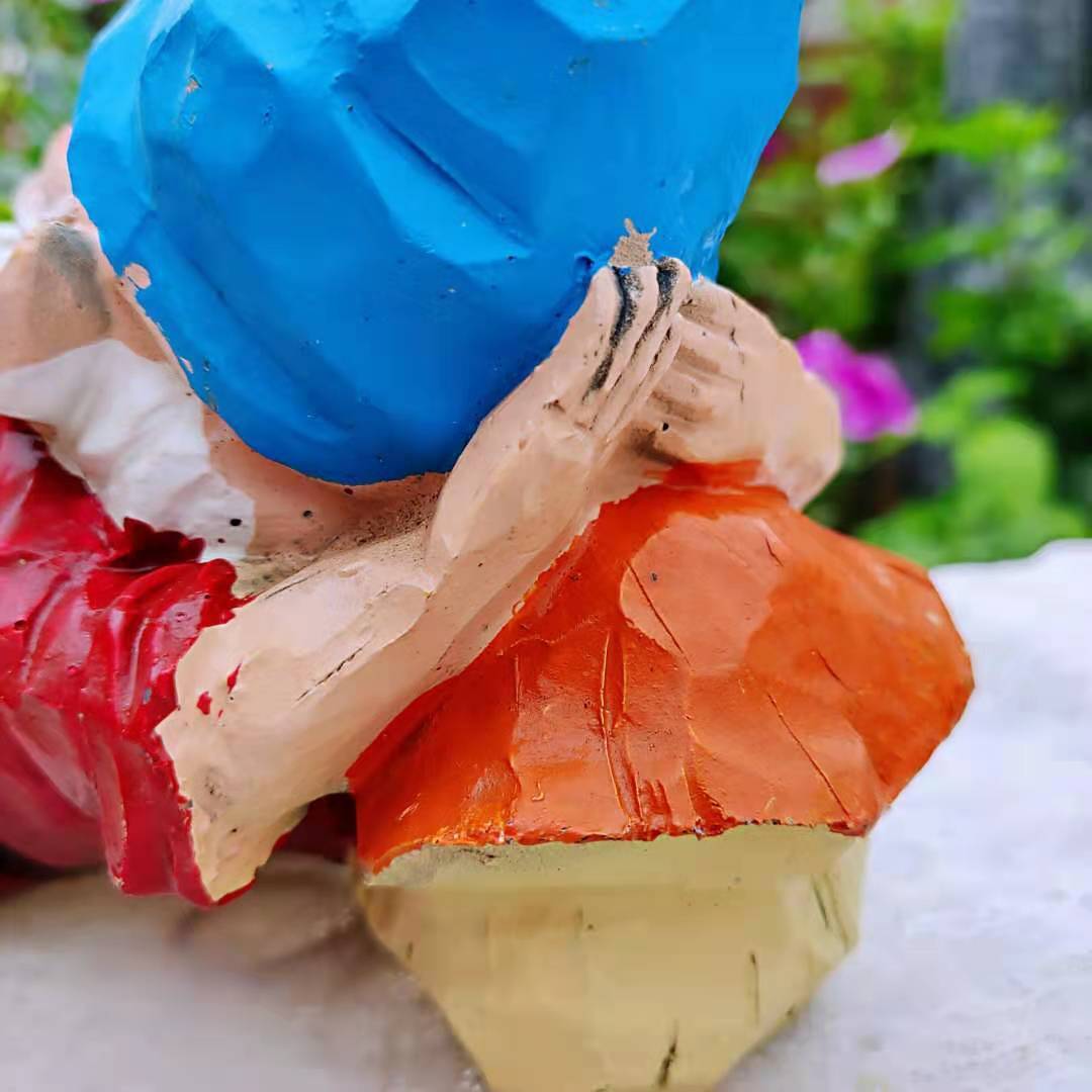 Cappello blu da giardino abito rosso sdraiato babbo natale accessori in resina regalo di natale cortile balcone scultura decorazione artigianato