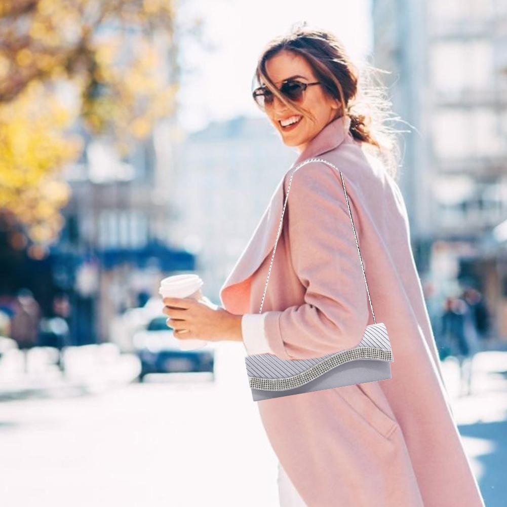 Kvinnor kväll budväska kuvert clutch festväskor lyx band handväska för dam bankett bröllop kedja axel crossbody väska