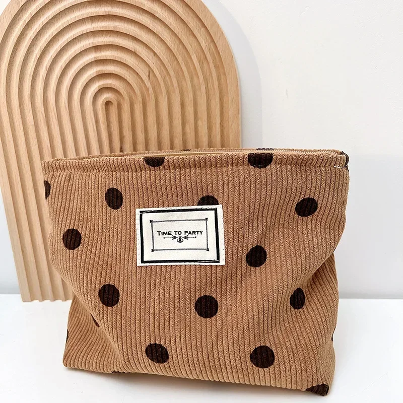 Retro Dots Flowers Leopard Cosmetic Bag Wash Bag Large Capacity Canvas Women Travel Cosmetic Organizer Pouch Make Up Storage Bag: army green