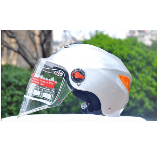 Zomer Motorfiets Half Helmen Fiets Scooter Helm Zonnebrandcrème Anti Uv Motorhelm Casco Capacete: 1