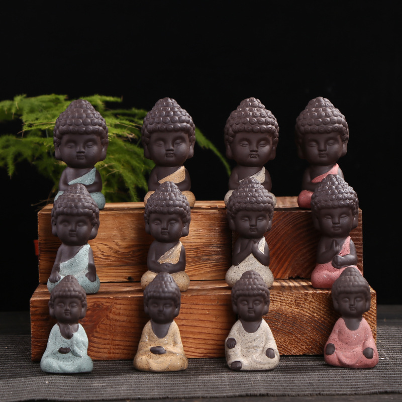 Lille buddha statue munk figur tathagata indien yoga mandala te kæledyr lilla keramik håndværk zakka dekorative keramiske ornamenter